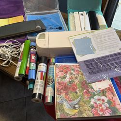 Cricut air 2 BUNDLE !!