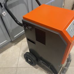 Dehumidifier Like new