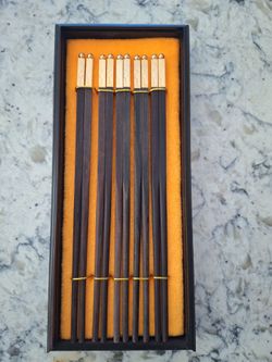 Chopsticks set