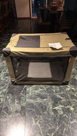 Dog House/ Crate