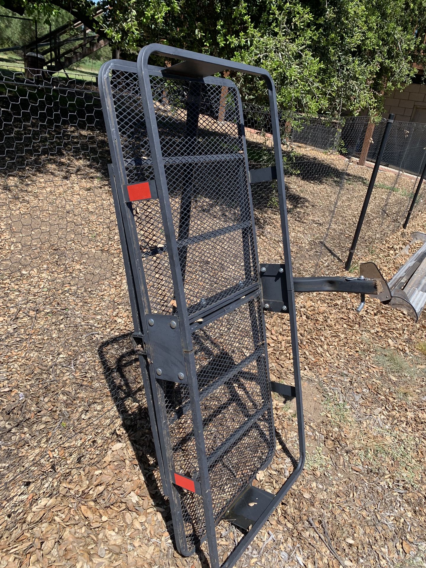 Curt Hitch Basket