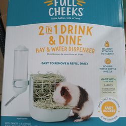 Full Cheeks 2-in-1 Drink & Dine Hay & Water Dispenser