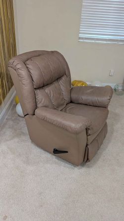 Manual reclining armchair