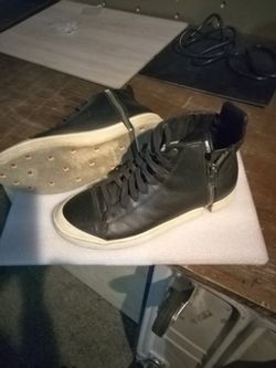 Deisil Hi Tops Size 12 Bad Looking Shoes 100 Or Offer New