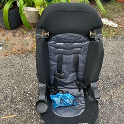 Cosco Finale 2-in-1 Booster Car Seat. 