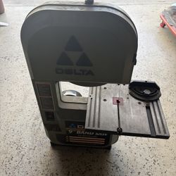 Delta 9” Band Saw