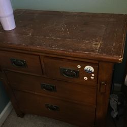 Nightstand 
