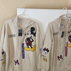 NEW - One Disney Mickey Mouse Women's Size: XXLarge or Size: X-Large