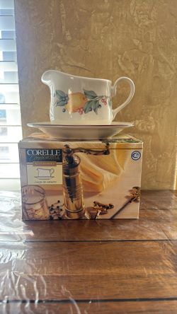 Corelle Abundance Gravy Boat Set
