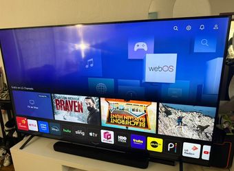 LG Smart TV 65 Inch