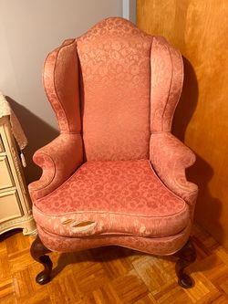 Antique chair-pickup only