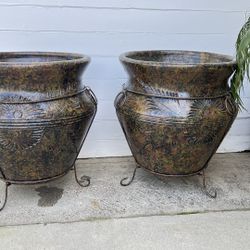 Large Set Of Two Brand New Ceramic Pots