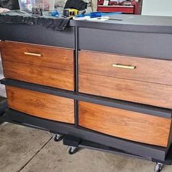 Vintage Dresser Bassett Furniture 