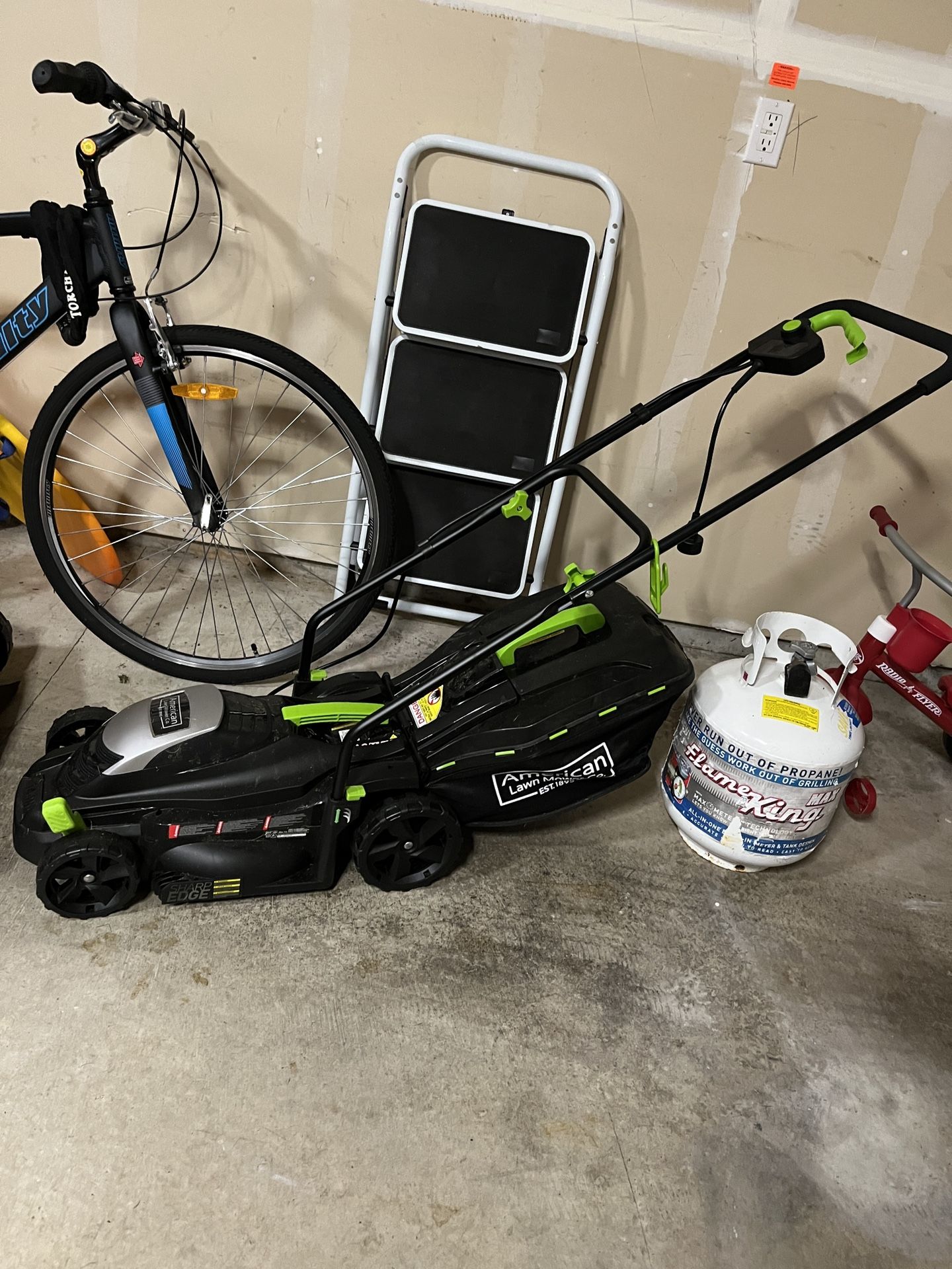 American Lawn Mower Company 50514 14" 11-Amp Corded Electric Lawn Mower, Black