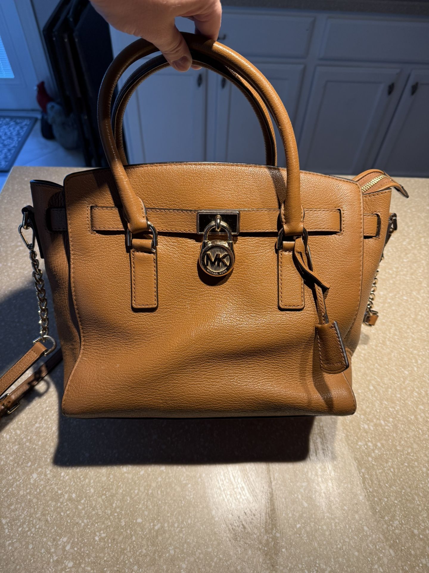 Micheal Kors Handbag And Wallet
