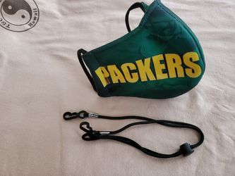 2 Pc Green Bay Packers Face Mask & Lanyard set NFL