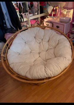 Papasan chair frame with cushion