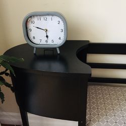 Nice Clock. Like new condition.