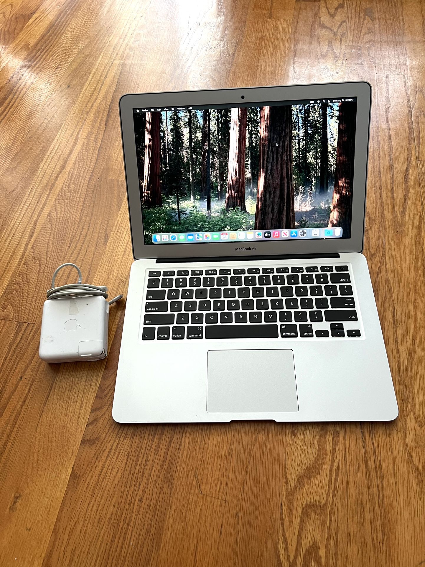 13 Macbook Air 2015 Dual OS Win11 Pro & Sequoia Intel i7 @2.2Ghz