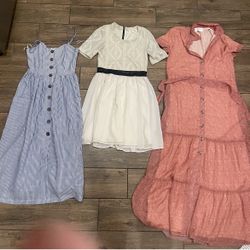 Dresses Worn Once Or Twice Size Small