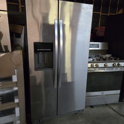 Refrigerator 