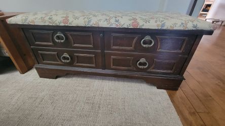 Lane Cedar Chest