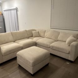Sectional Couch /Sofa 