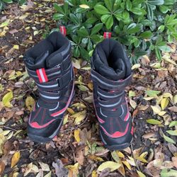 Kids Snow Boots Size 11