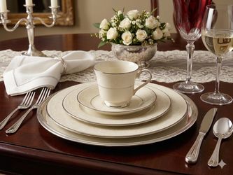 Noritike Dish Set
