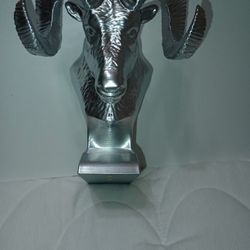 Ramhead Hood Ornament 