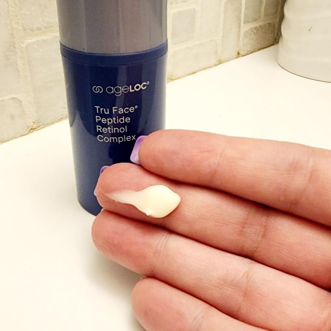 ageLOC Tru Face Peptide Retinol Complex for Sale in Long