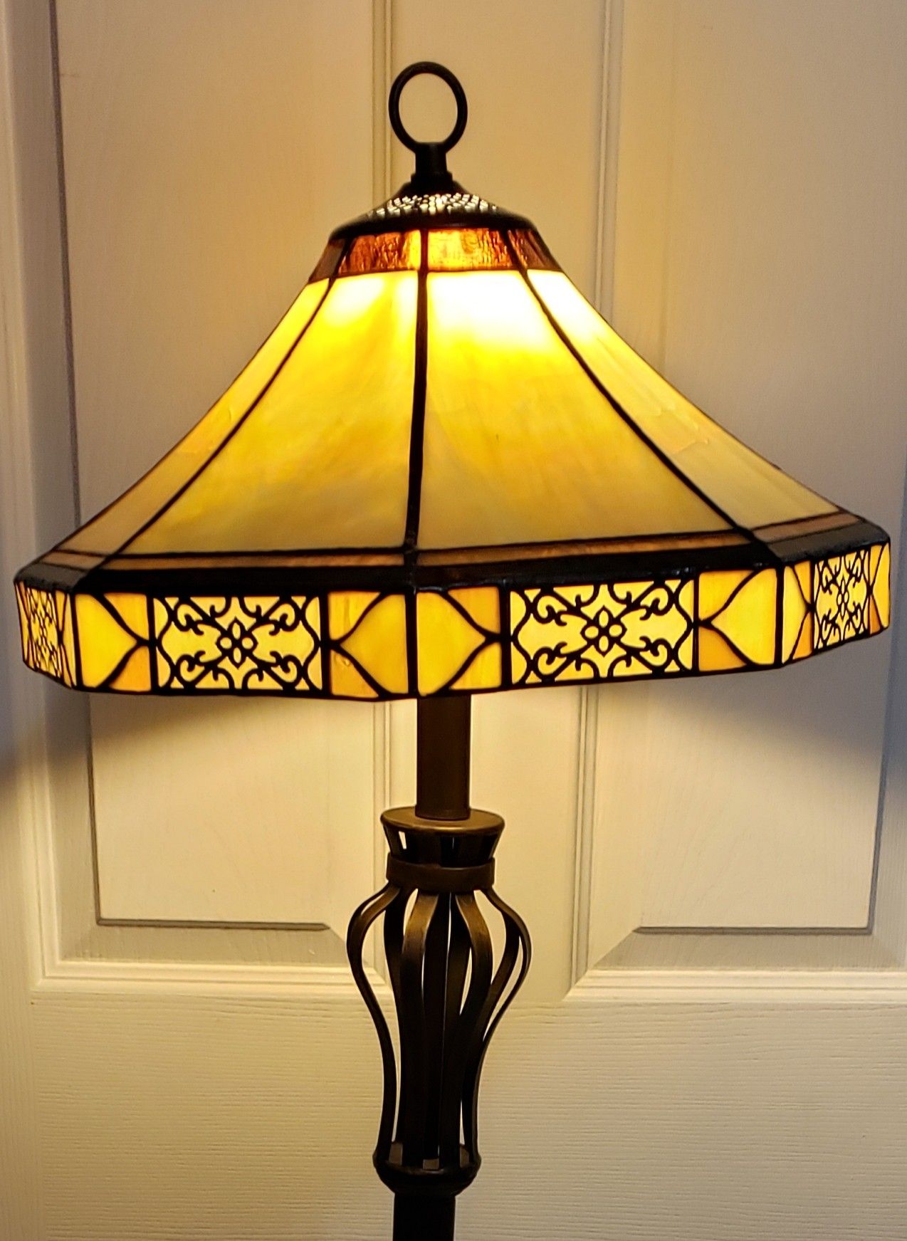 Steel Antique-Design Lamp with Glass & Fabric Shades