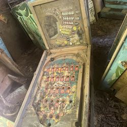 Antique Pinball Machine 
