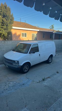 Astro van