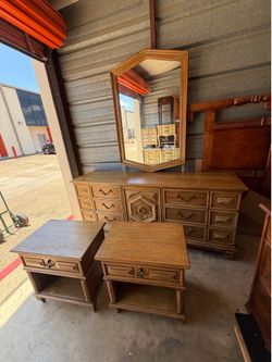 THOMASVILLE DRESSER AND 2 nightstands