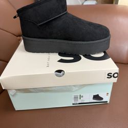 Soda Black Ankle Boots Size 8