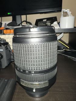 Nikon 18-140mm Zoom lense - F Mount
