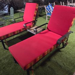 2 Arizona Iron Lounge Chairs 