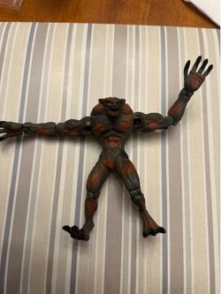 Vintage 1998 Resident Evil Hunter Monster Action Figure Capcom Toy Biz