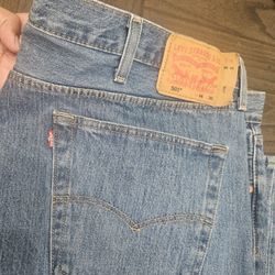 Men Levi Jeans