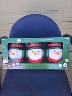 Holiday Time 16-Inch Singing Snowman Pathway Markers