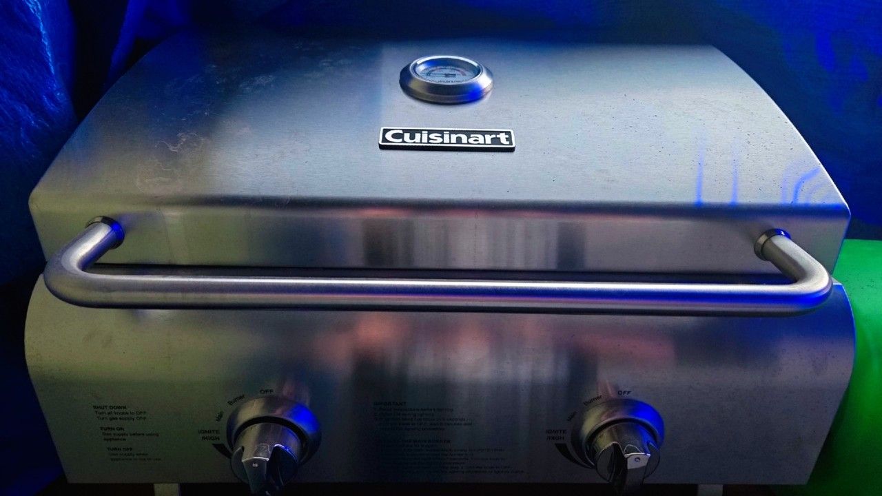 Cuisinart Protable Gas Grill With Tools