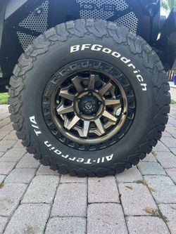 Jeep Gladiator JT BF Goodrich Tires