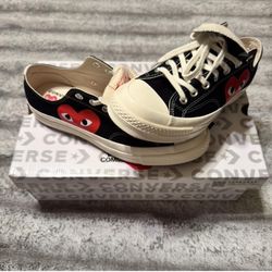 COMME DES GARÇONS PLAY • SNEAKERS