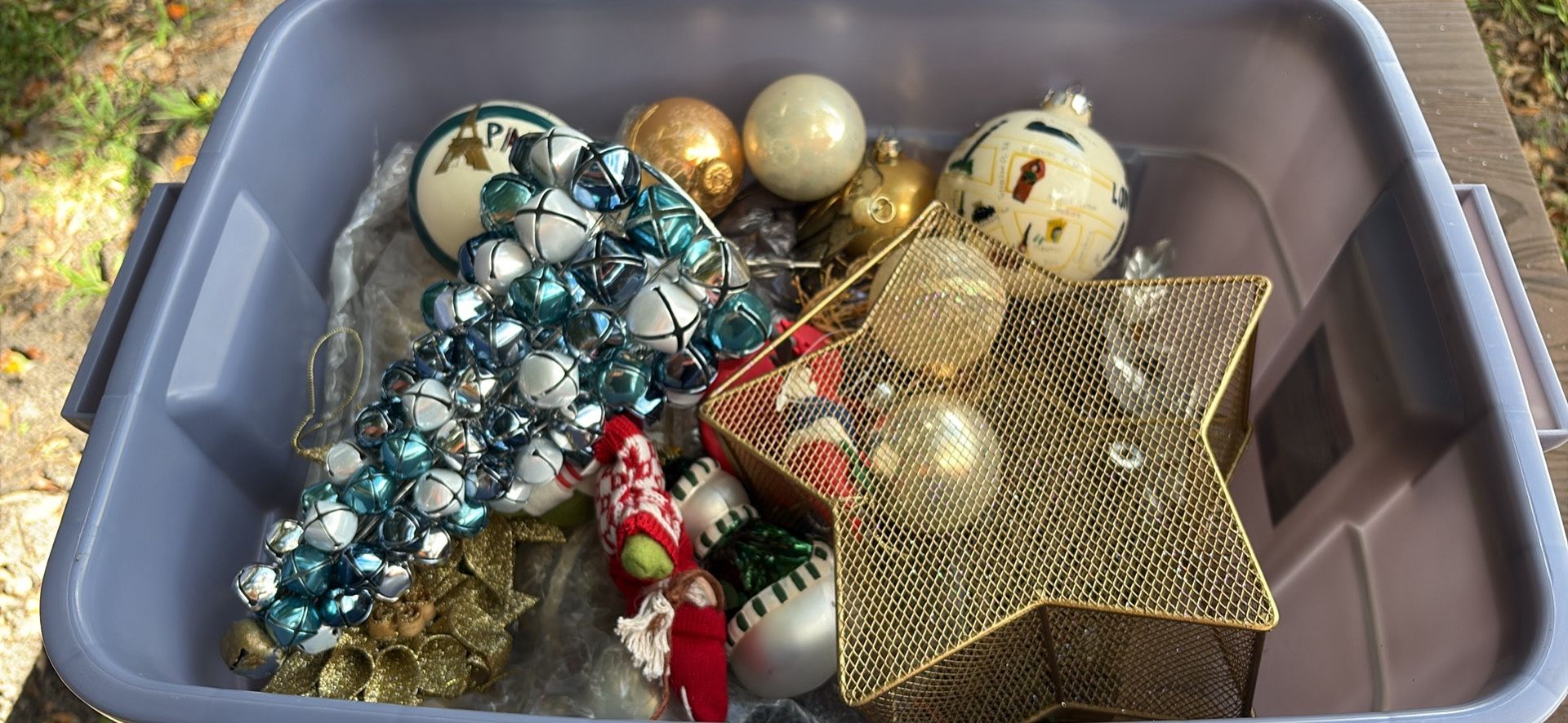 Christmas and new year decorations toys, used but awesome kept some of them are pretty expensive👇