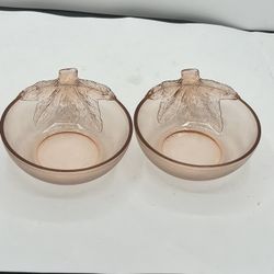 Vintage Set of 2 KIG Indonesia Leaf Design Pink Pressed Glass Dessert Fruit Bowl   Add a touch of vintage charm to your table setting with this beauti