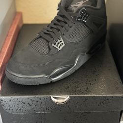 Air Jordan 4 Retro ‘Black Cat’ 2025 Size 13 DS 