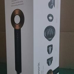 Dyson HD08- BRAND NEW & SEALED IN BIX