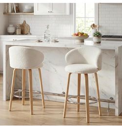 Set of 2 Boucle Bar Stools