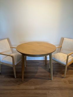 Round Wood Dining Table with 2 Armchairs